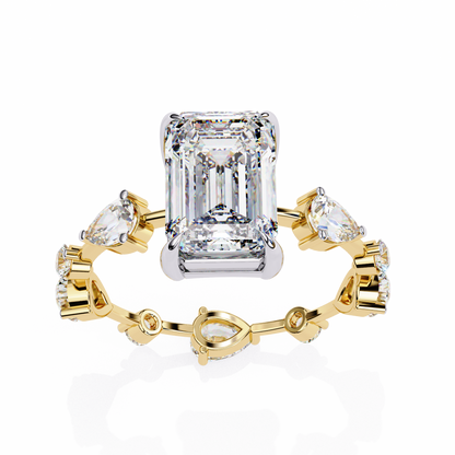 Royal Emerald 2.8 Carat solitaire Ring