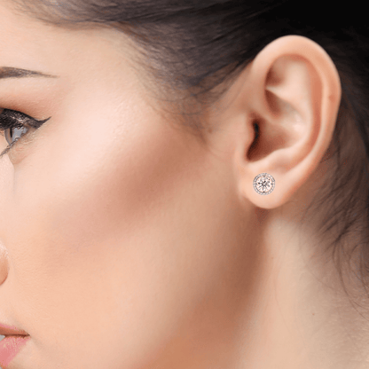 0.81 Pointers Round Solitaire Halo Studs