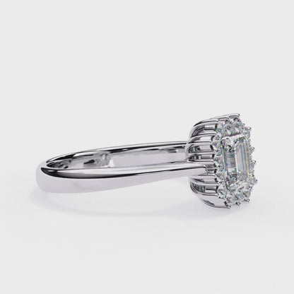 Queen's Emerald 0.35 Ct Solitaire Ring